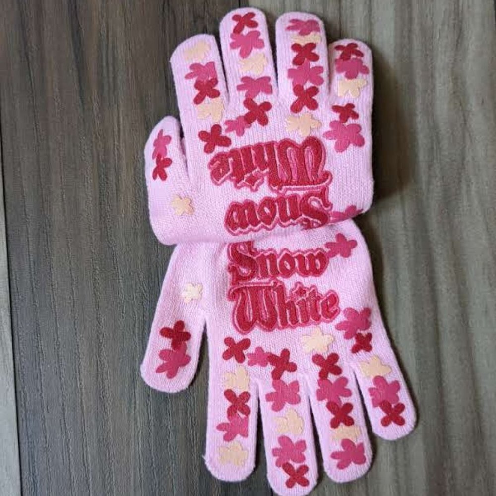 NWT Disney Princess SNOW WHITE Girls Knit Gloves Pink 1 Size Youth